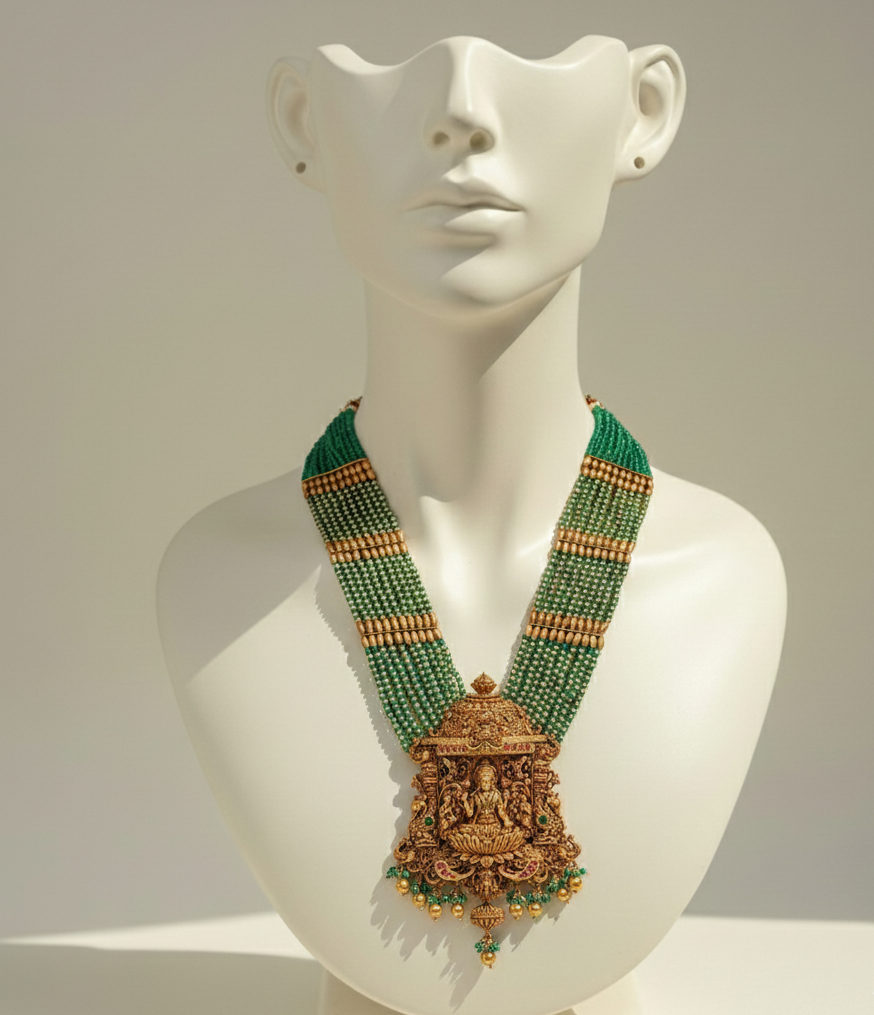 lord lakshmi pendent