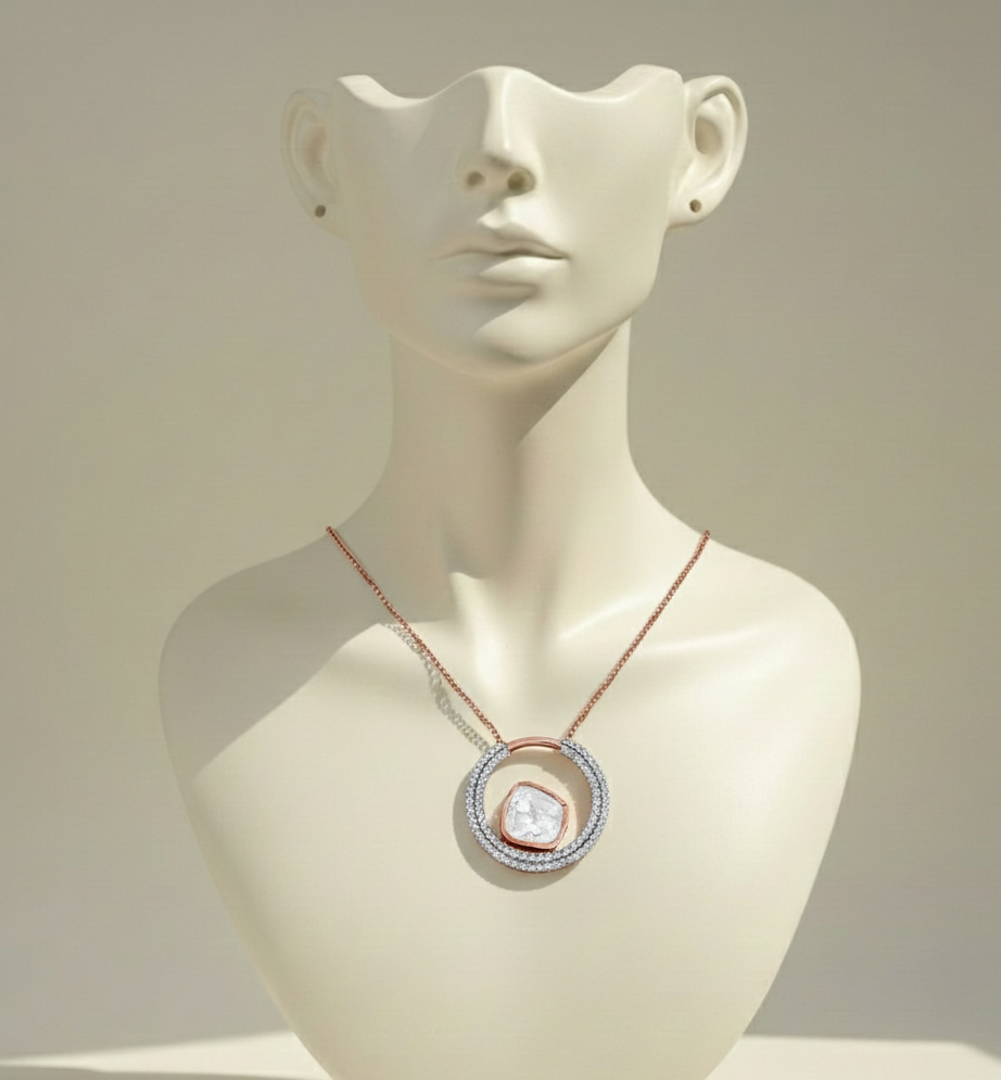 gold chain with dimond pendent